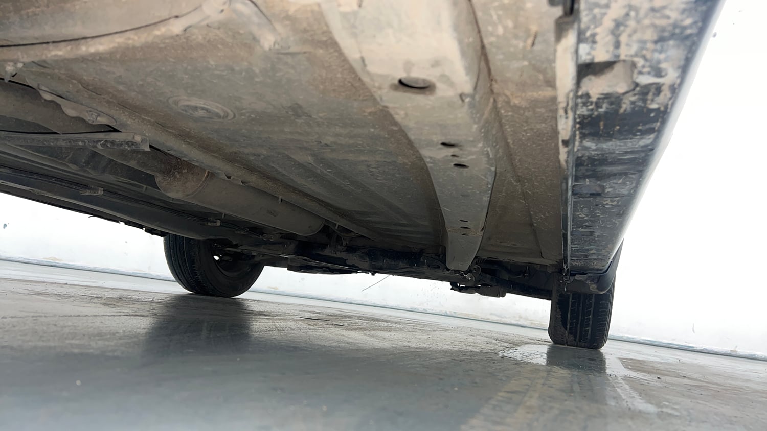 Used 2017 Maruti Suzuki Baleno Delta 1.3 Diesel Manual extra REAR RIGHT UNDERBODY VIEW