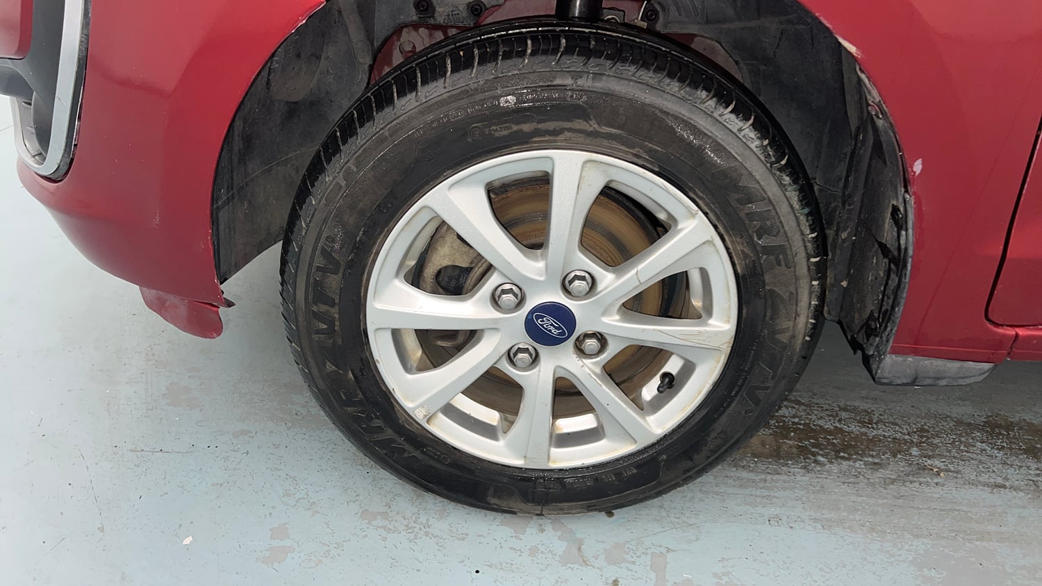 Used 2019 Ford Figo Titanium 1.2 Ti-VCT MT Petrol Manual tyres LEFT FRONT TYRE RIM VIEW