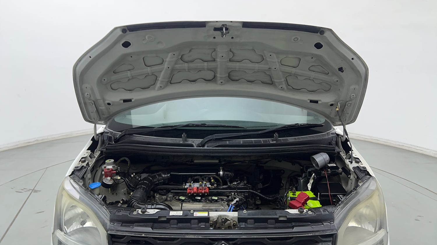 Used 2021 Maruti Suzuki Wagon R 1.0 LXI CNG (Outside Fitted) Cng Manual engine ENGINE & BONNET OPEN FRONT VIEW