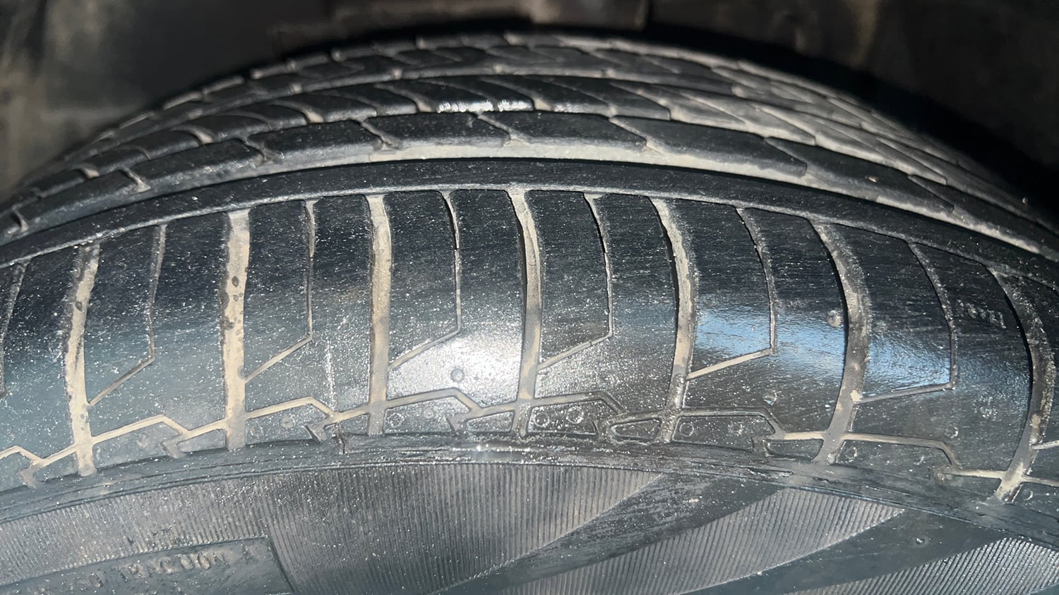 Used 2018 Tata Nexon XZA Plus Petrol Petrol Automatic tyres LEFT FRONT TYRE TREAD VIEW