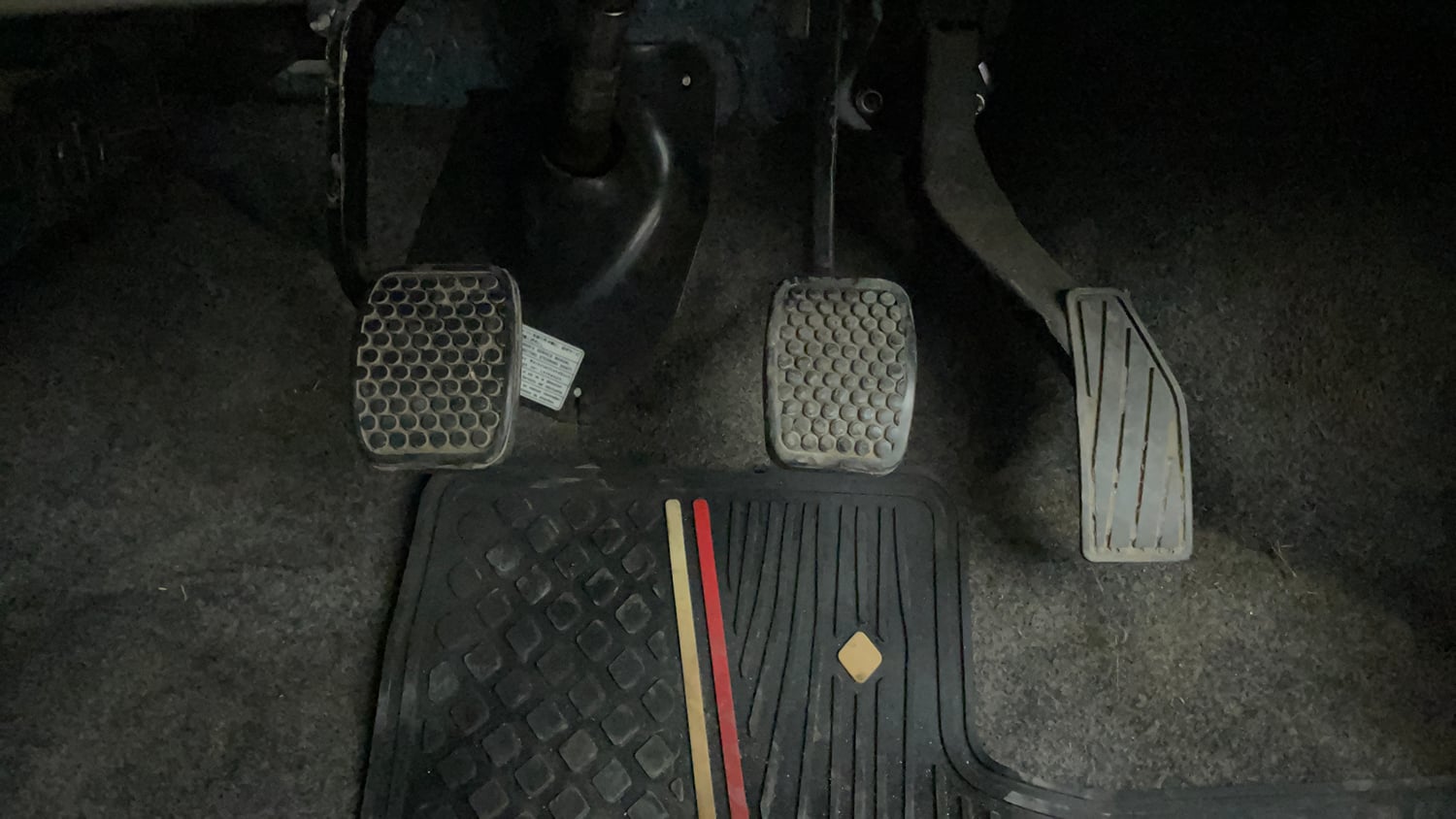 Used 2019 Maruti Suzuki Alto 800 LXi Petrol Manual interior PEDALS VIEW