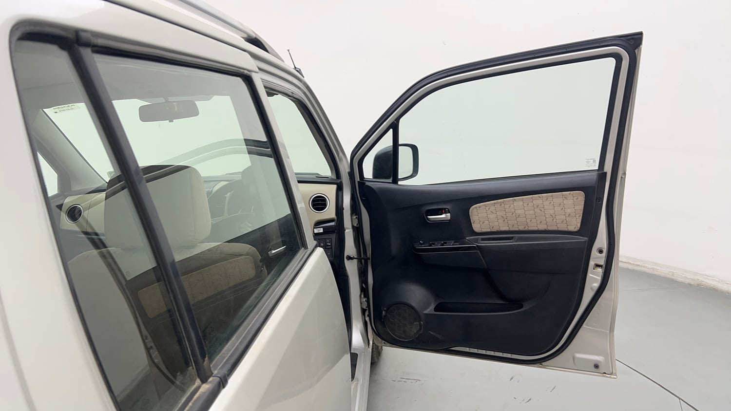 Used 2018 Maruti Suzuki Wagon R VXI Petrol Manual interior RIGHT FRONT DOOR OPEN VIEW