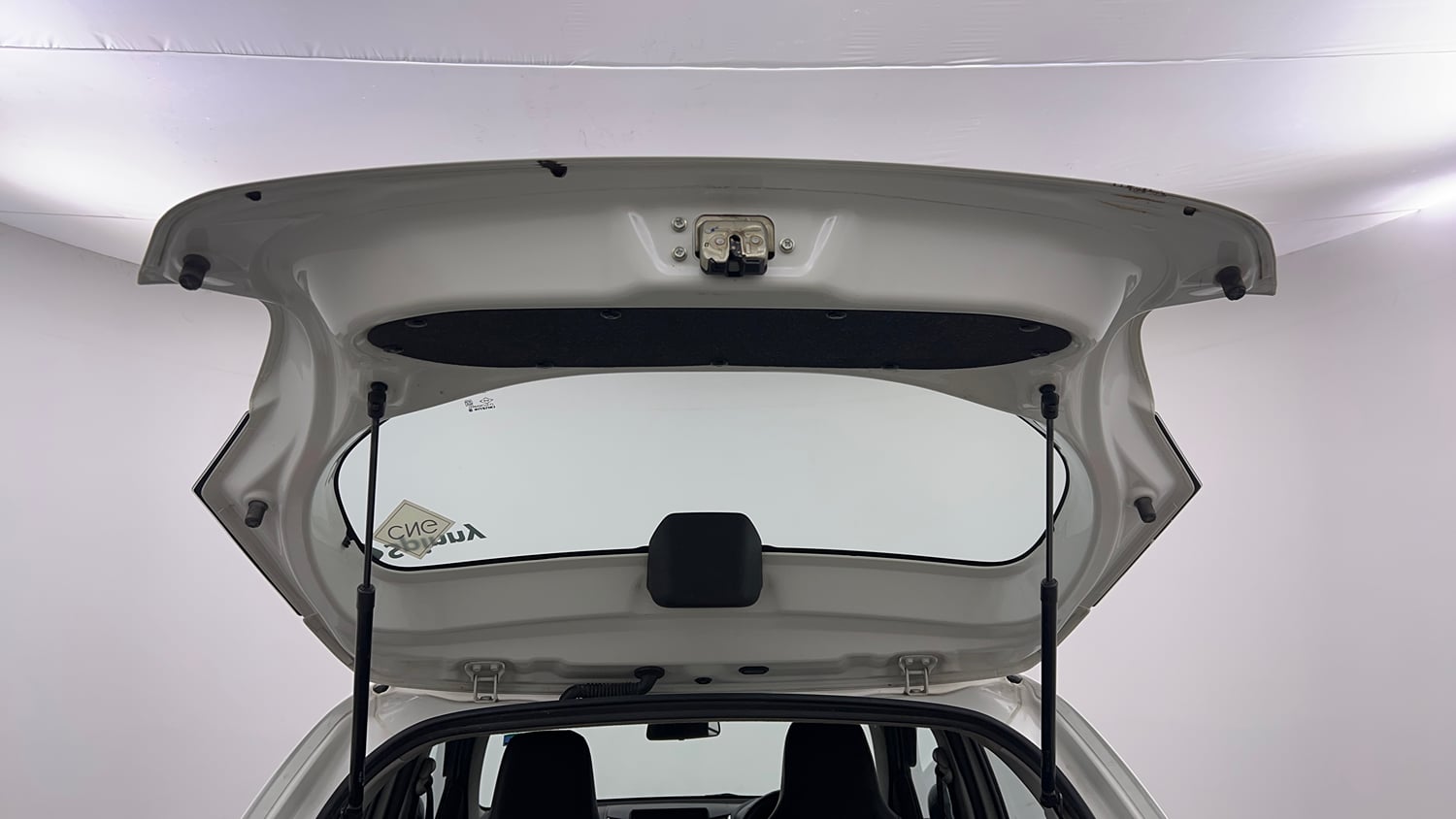 Used 2022 Maruti Suzuki Celerio VXi CNG Cng Manual interior DICKY DOOR OPEN VIEW