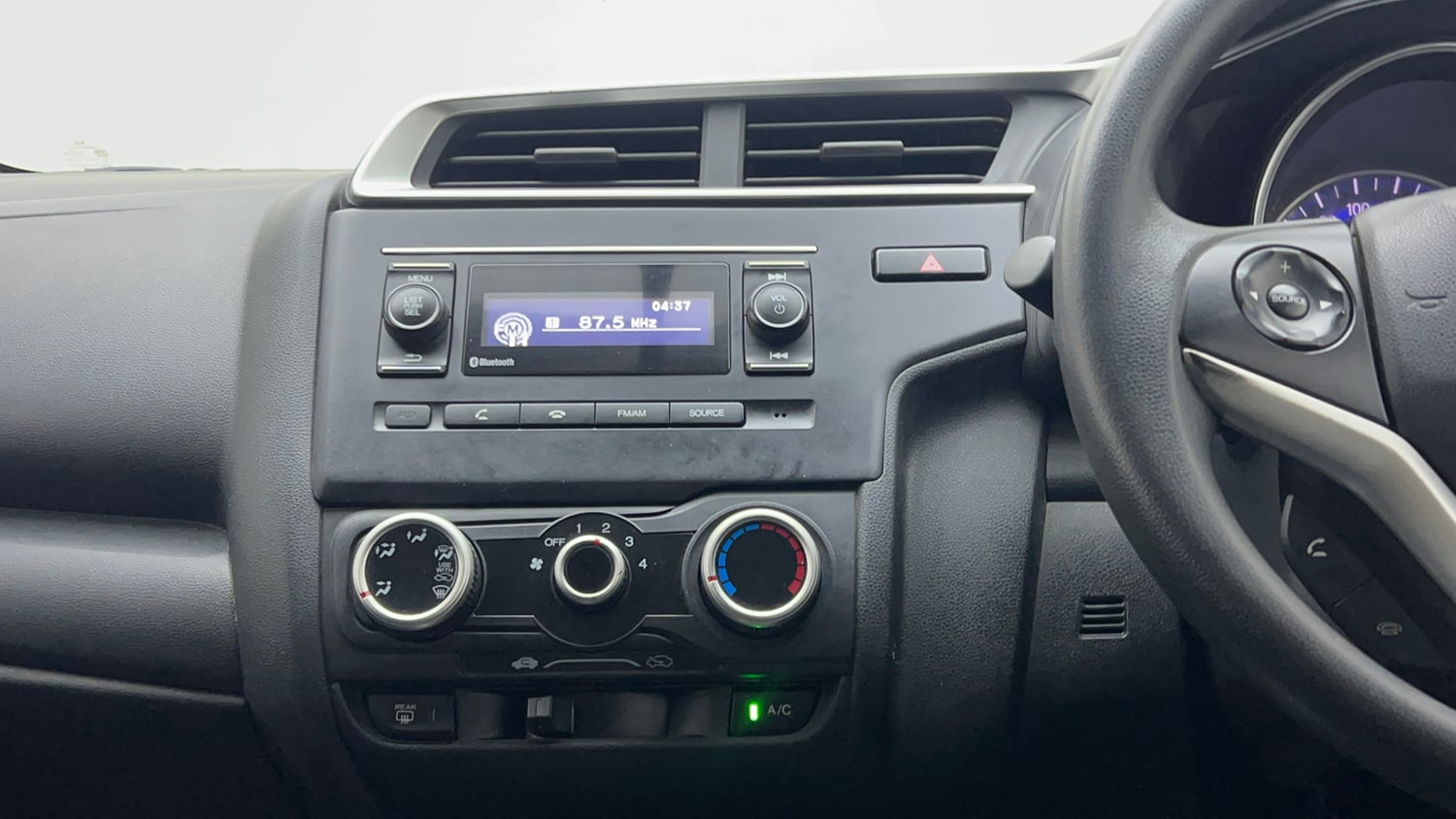 Used 2018 Honda WR-V S MT Petrol Petrol Manual interior MUSIC SYSTEM & AC CONTROL VIEW
