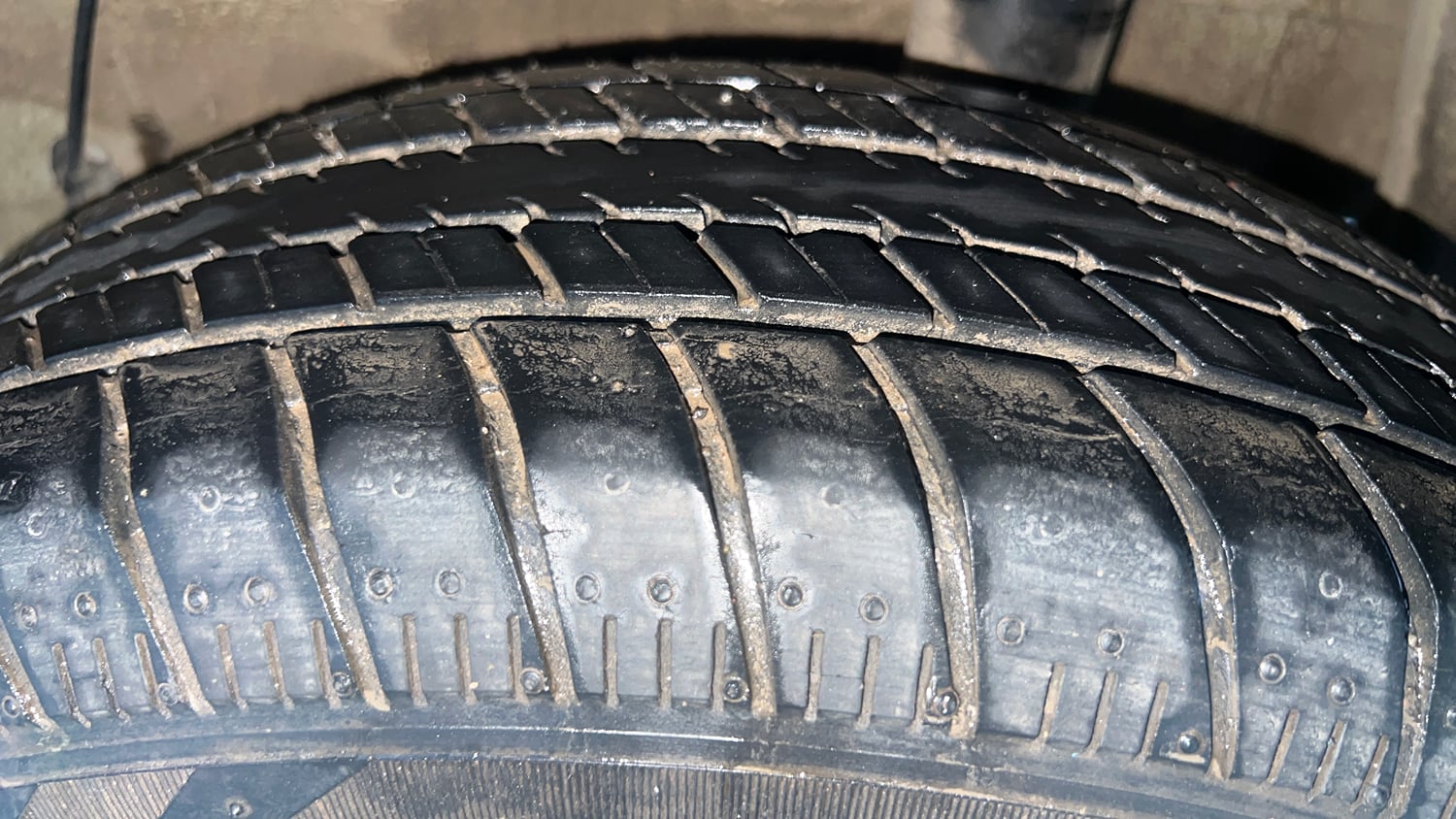 Used 2017 Maruti Suzuki Celerio ZXI (O) AMT Petrol Automatic tyres LEFT REAR TYRE TREAD VIEW