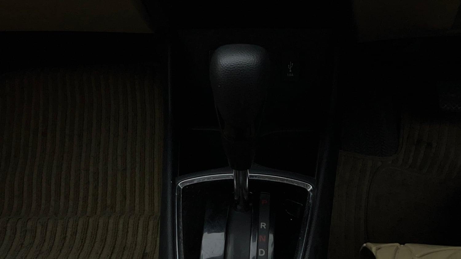Used 2019 Honda Amaze 1.2 V CVT Petrol Petrol Automatic interior GEAR  KNOB VIEW