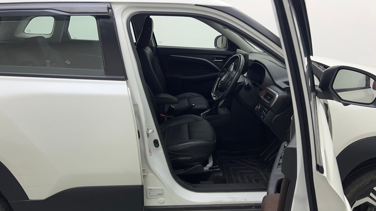 Used 2023 Maruti Suzuki Brezza ZXi Plus AT Petrol Automatic interior RIGHT SIDE FRONT DOOR CABIN VIEW