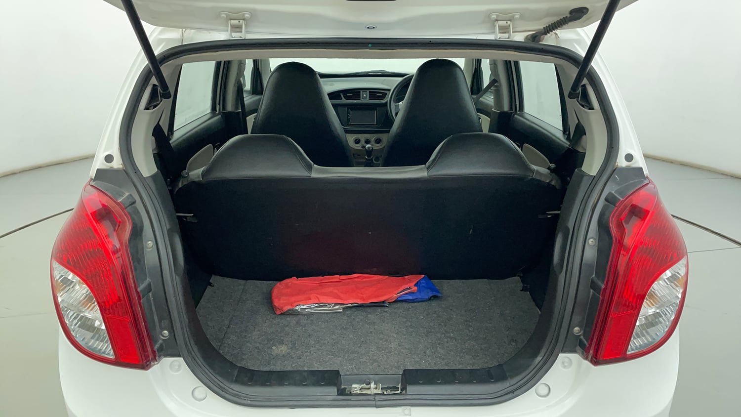 Used 2019 Maruti Suzuki Alto 800 LXi Petrol Manual interior DICKY INSIDE VIEW