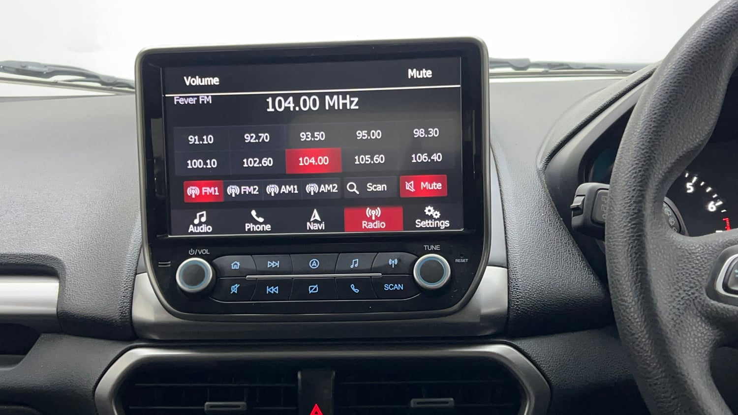 Used 2018 Ford EcoSport Trend + 1.5L Ti-VCT AT Petrol Automatic top_features Integrated (in-dash) music system