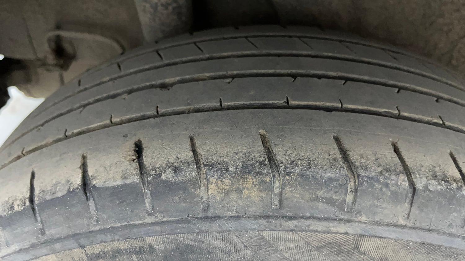 Used 2021 Hyundai Venue S Plus 1.2 Petrol Petrol Manual tyres RIGHT REAR TYRE TREAD VIEW