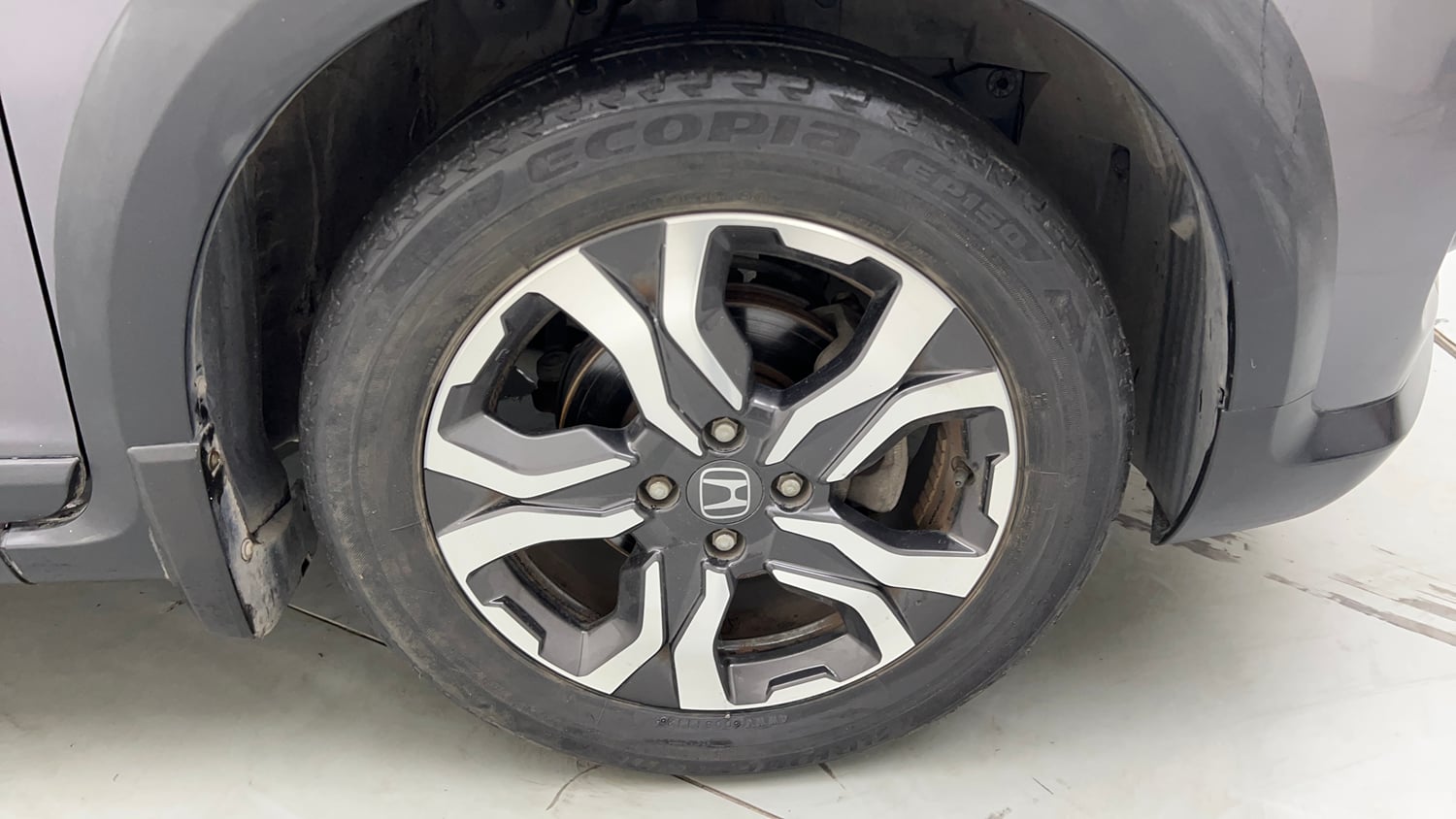 Used 2018 Honda WR-V S MT Petrol Petrol Manual tyres RIGHT FRONT TYRE RIM VIEW
