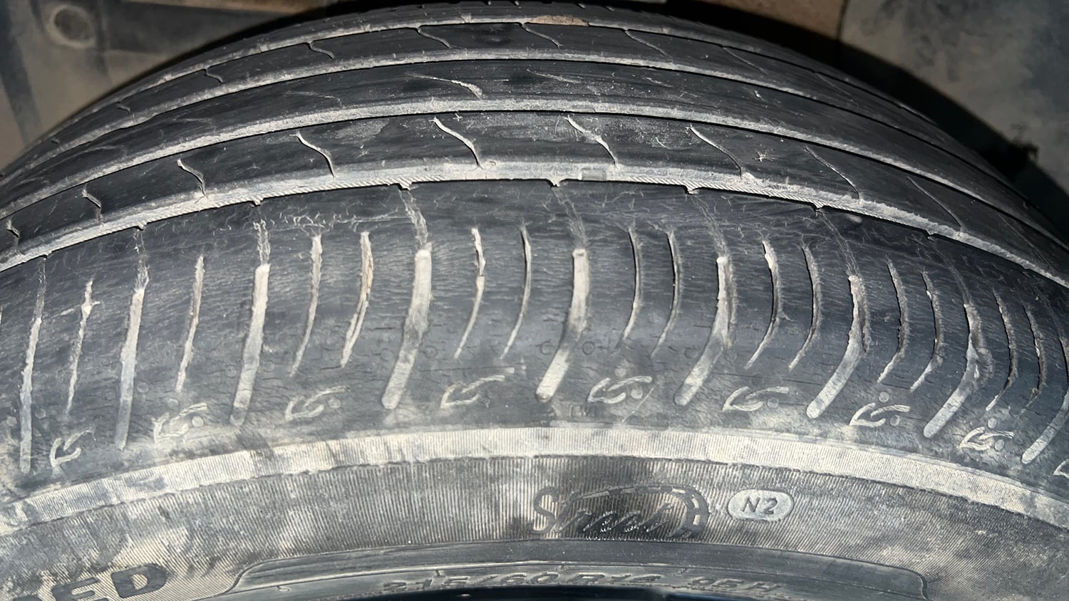 Used 2022 Maruti Suzuki Brezza ZXi Petrol Manual tyres LEFT FRONT TYRE TREAD VIEW
