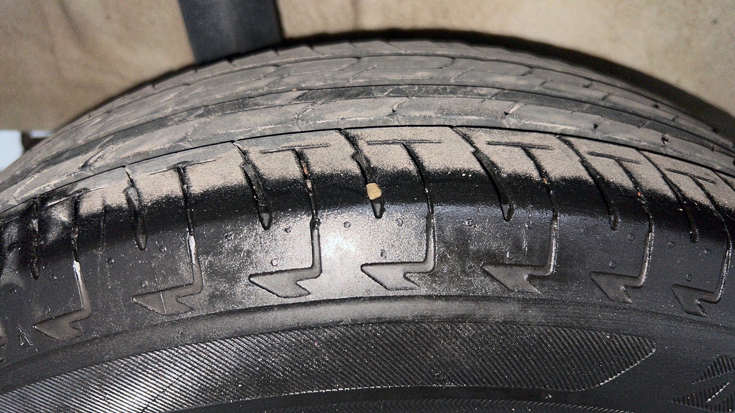 Used 2022 Maruti Suzuki Celerio VXi CNG Cng Manual tyres RIGHT REAR TYRE TREAD VIEW