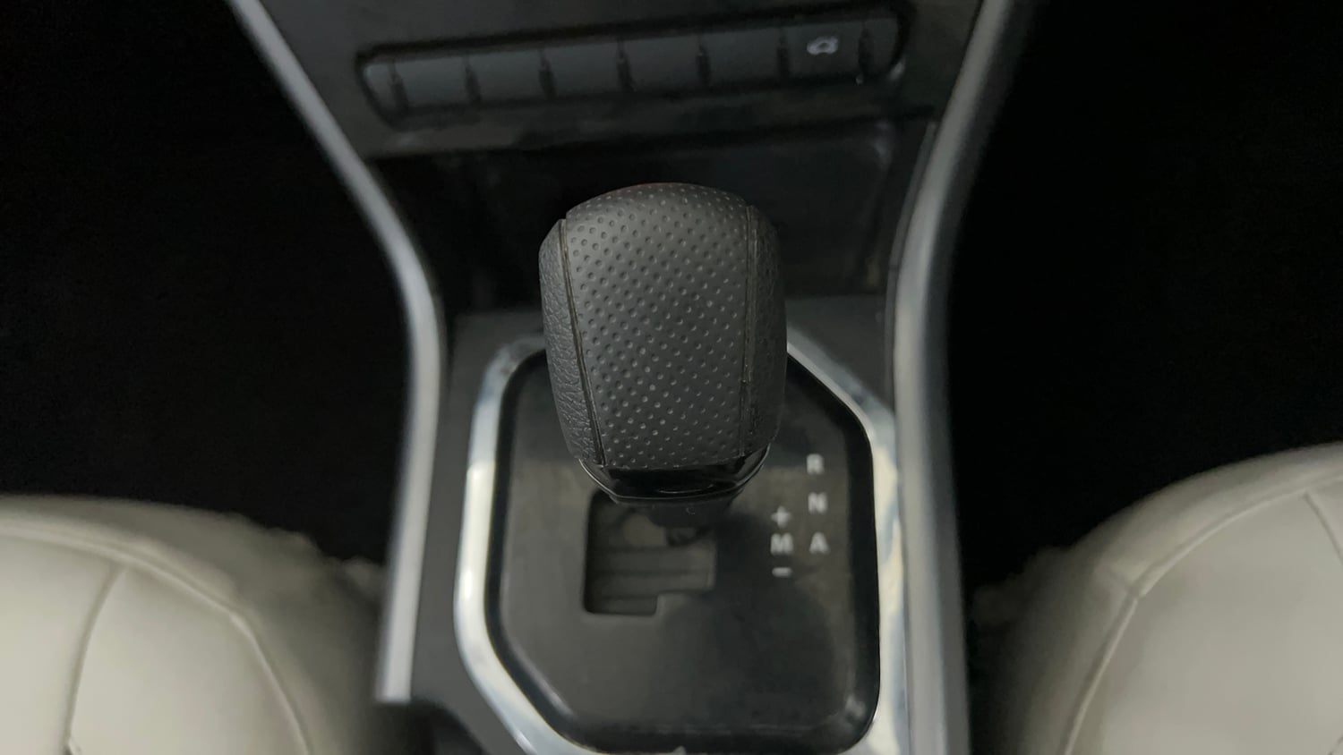 Used 2022 Tata Nexon XMA Plus (S) Diesel Diesel Automatic interior GEAR  KNOB VIEW