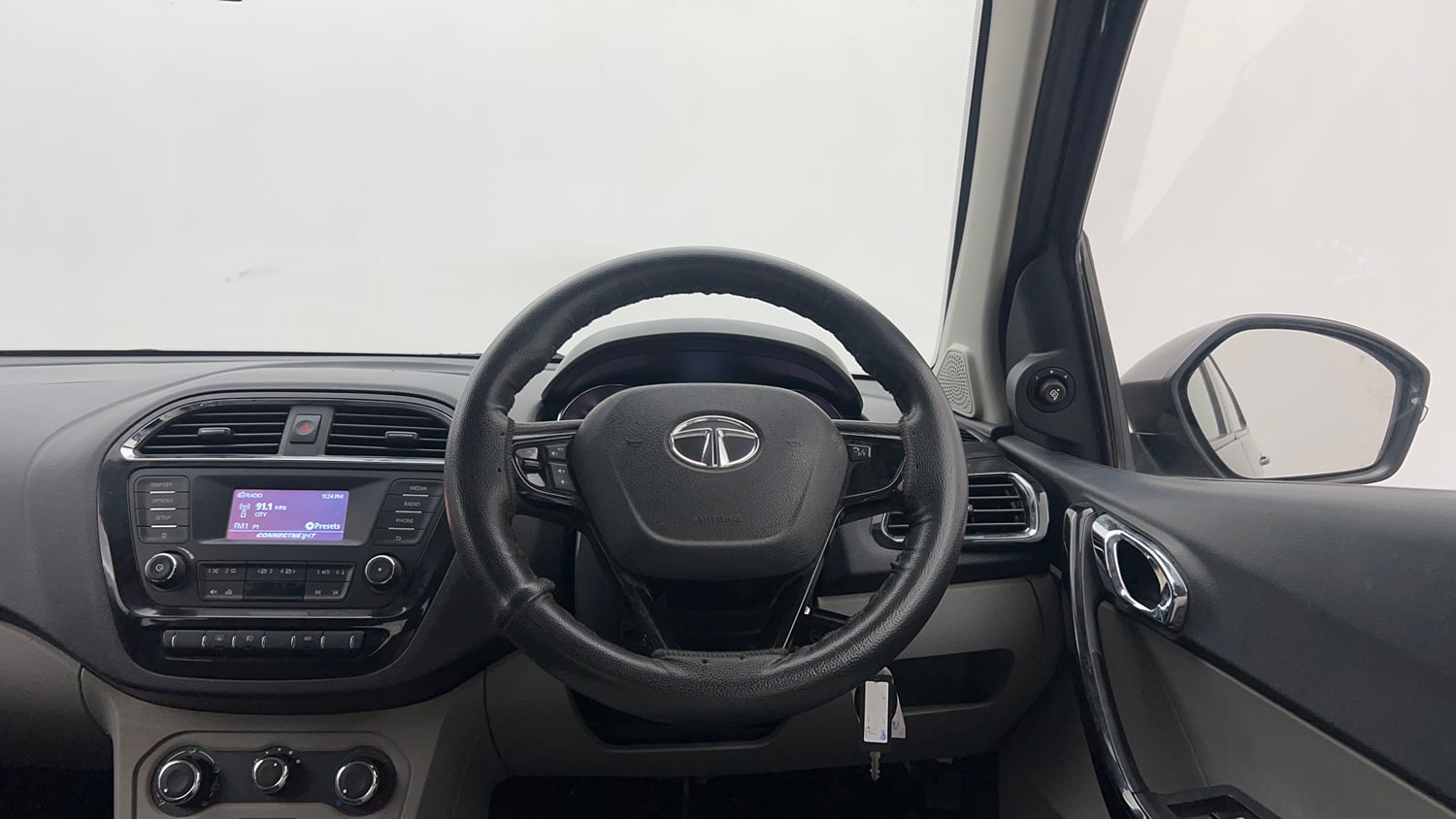 Used 2019 Tata Tiago Revotron XZ Petrol Manual interior STEERING VIEW