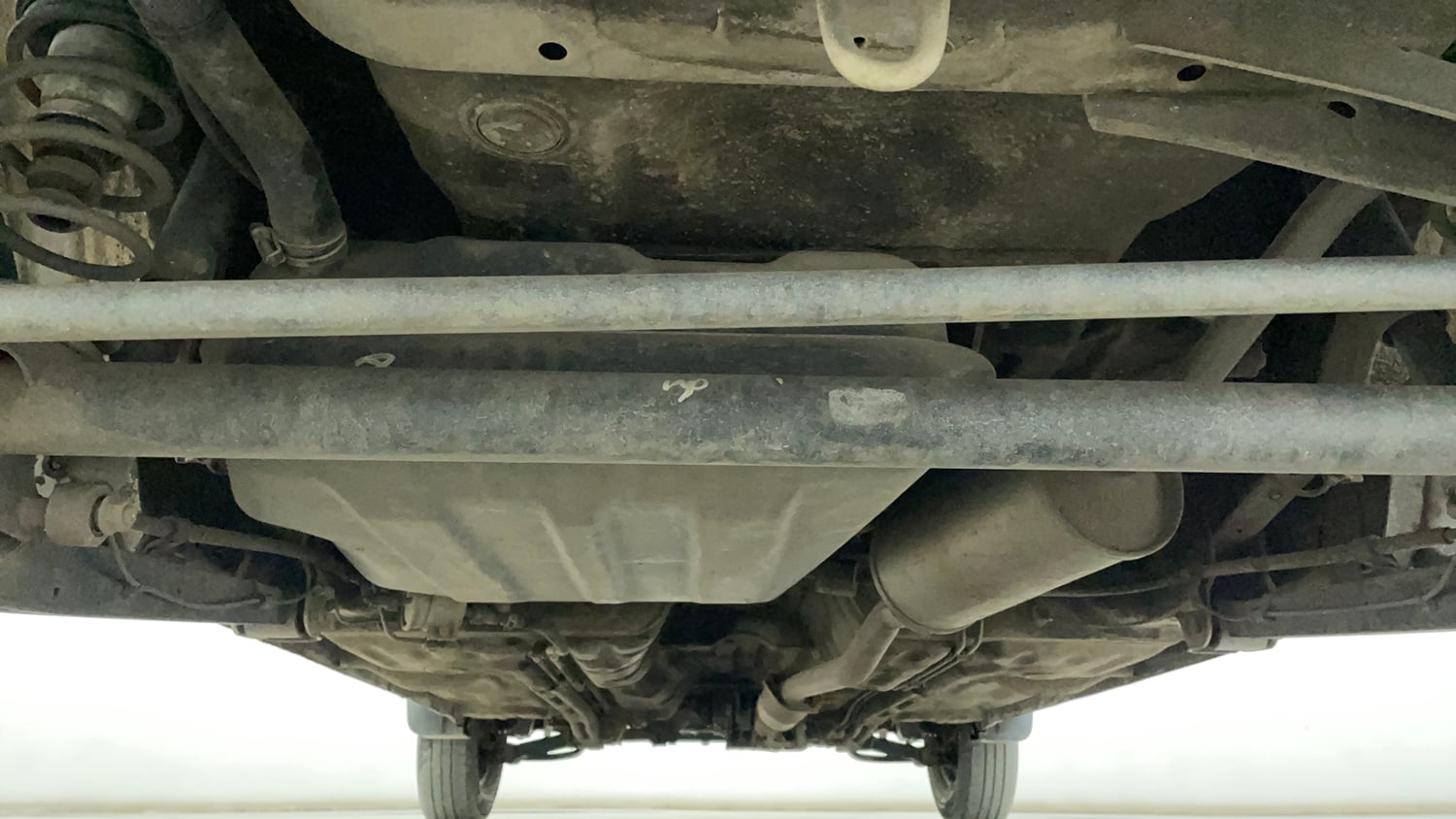 Used 2019 Maruti Suzuki Alto 800 LXi Petrol Manual extra REAR UNDERBODY VIEW (TAKEN FROM REAR)