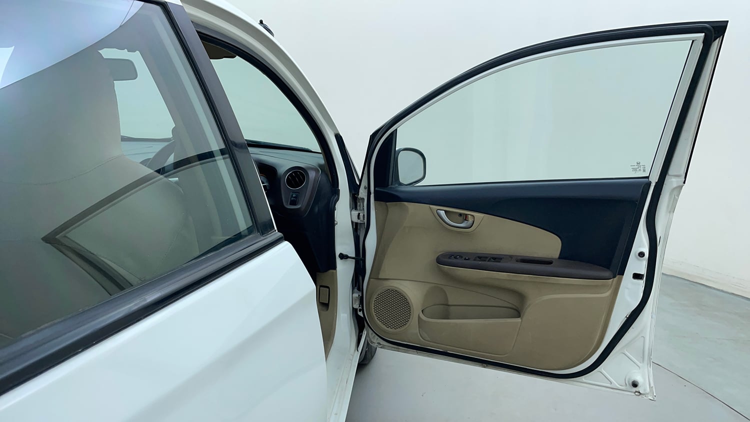 Used 2013 Honda Brio VX MT Petrol Manual interior RIGHT FRONT DOOR OPEN VIEW