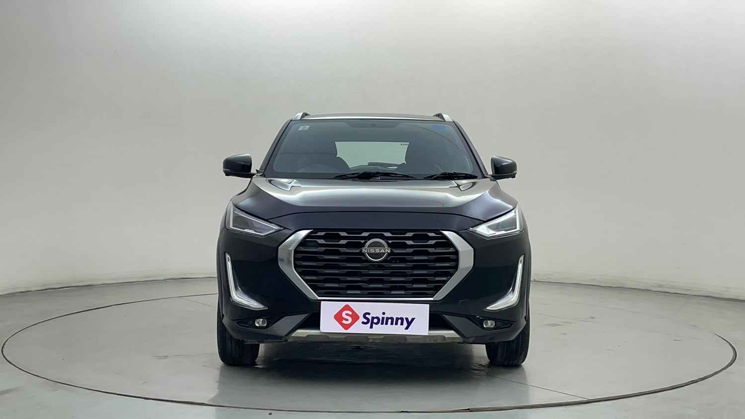 Used 2022 Nissan Magnite XV Premium Turbo CVT Petrol Automatic exterior FRONT VIEW