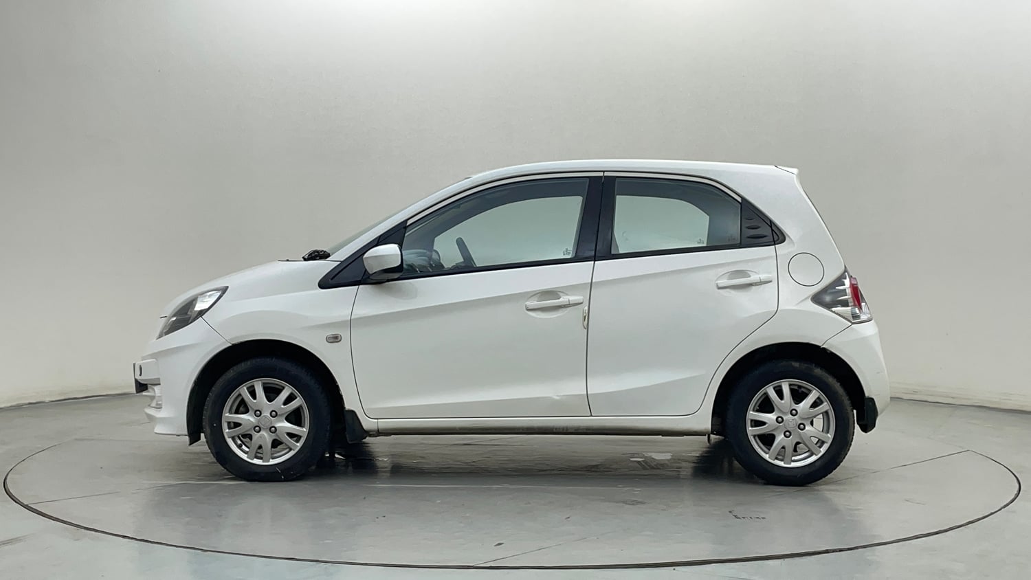 Used 2013 Honda Brio VX MT Petrol Manual exterior LEFT SIDE VIEW