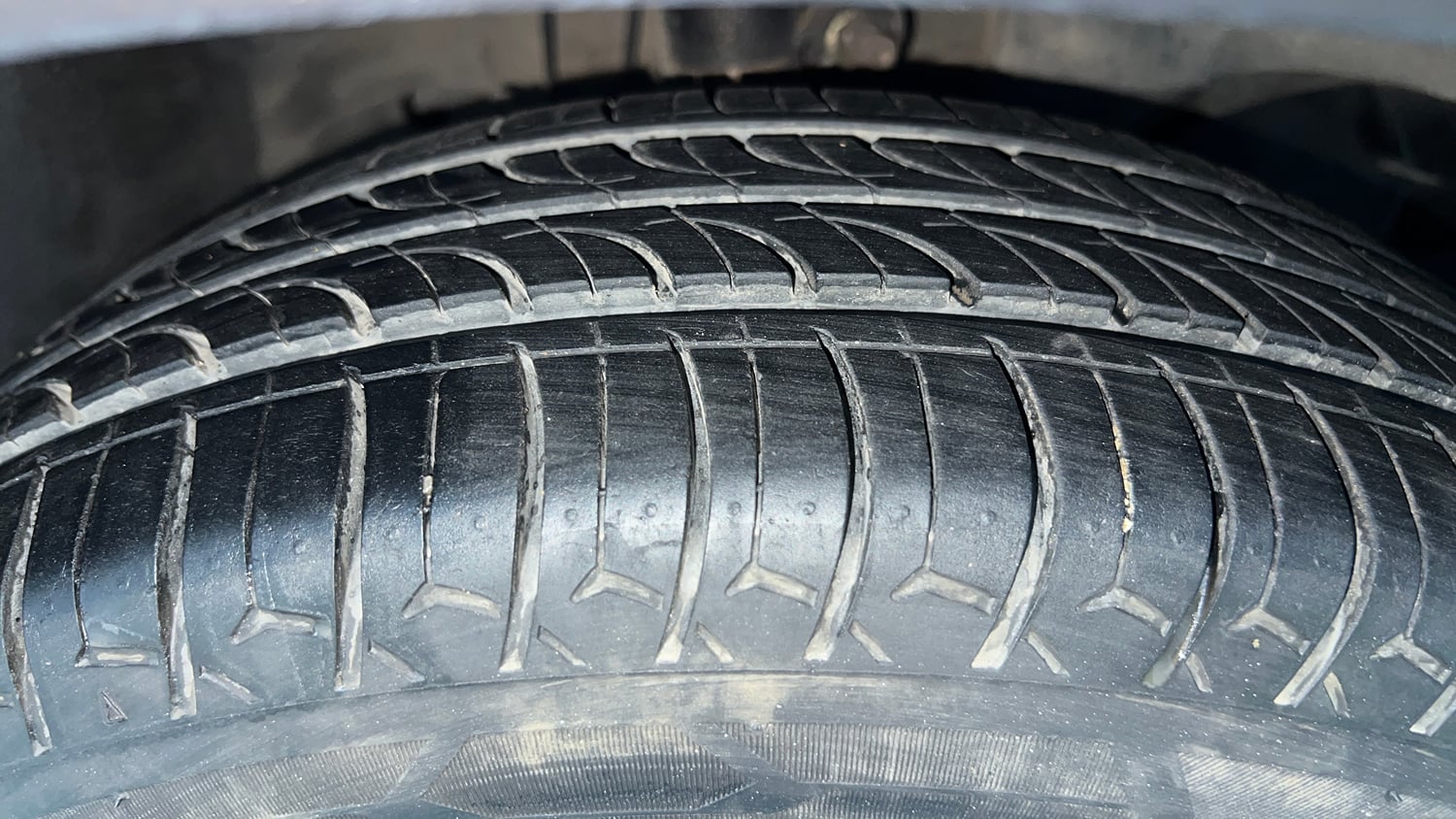 Used 2019 Honda Amaze 1.2 V CVT Petrol Petrol Automatic tyres RIGHT FRONT TYRE TREAD VIEW