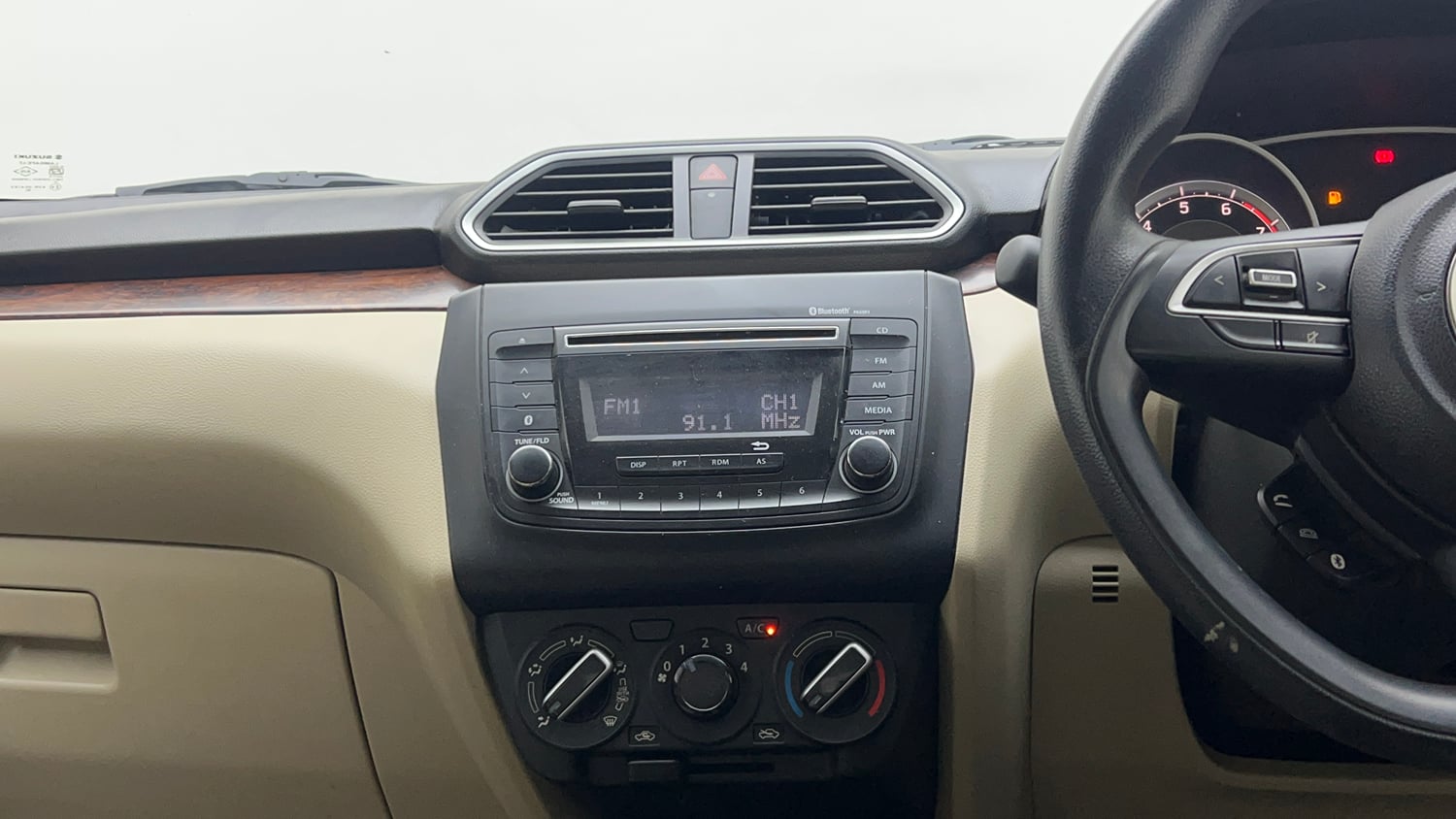 Used 2018 Maruti Suzuki Dzire VXi Petrol Manual interior MUSIC SYSTEM & AC CONTROL VIEW