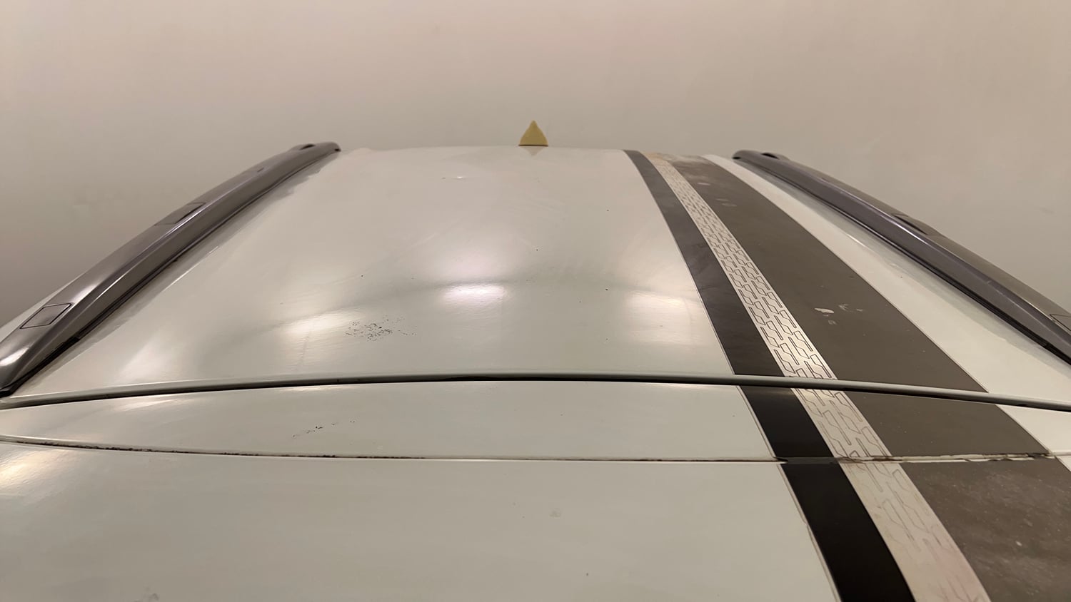 Used 2017 Maruti Suzuki Vitara Brezza [2016-2020] ZDi Diesel Manual exterior EXTERIOR ROOF VIEW