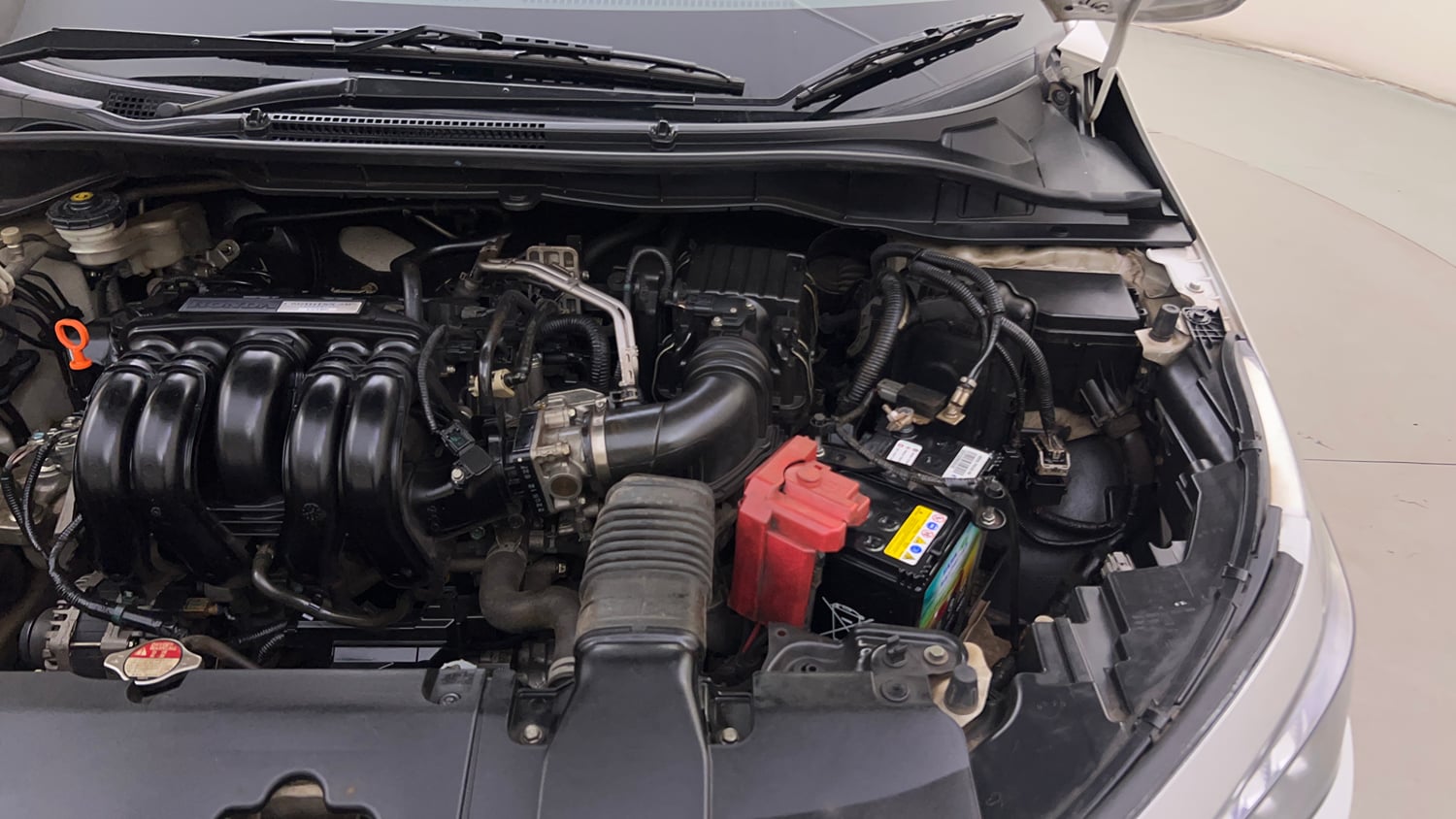 Used 2022 Honda City ZX CVT Petrol Petrol Automatic engine ENGINE LEFT SIDE HINGE & APRON VIEW