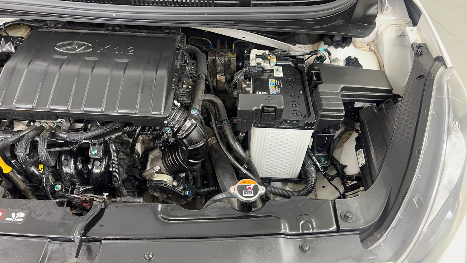 Used 2025 Hyundai Aura SX 1.2 CNG Cng Manual engine ENGINE LEFT SIDE VIEW