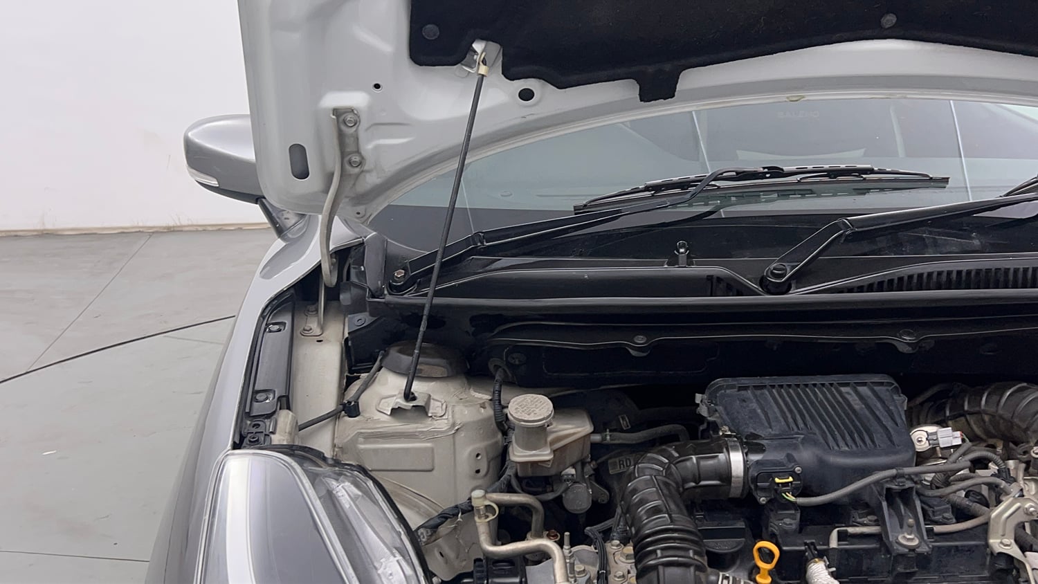 Used 2019 Maruti Suzuki Baleno RS 1.0 Petrol Manual engine ENGINE RIGHT SIDE HINGE & APRON VIEW