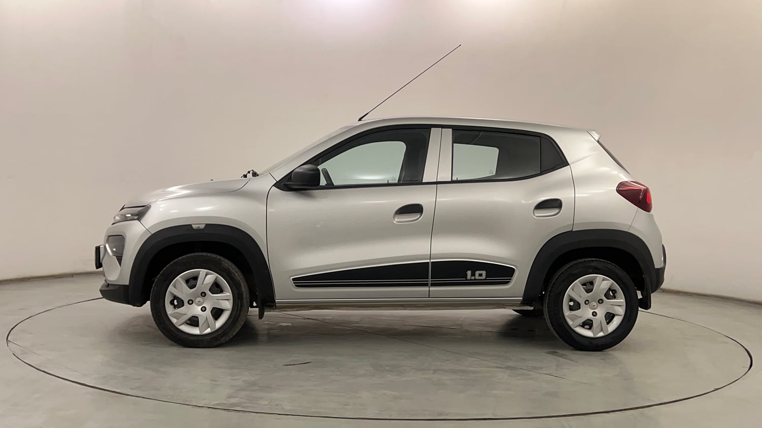 Used 2022 Renault Kwid RXL (O) 1.0 Petrol Manual exterior LEFT SIDE VIEW