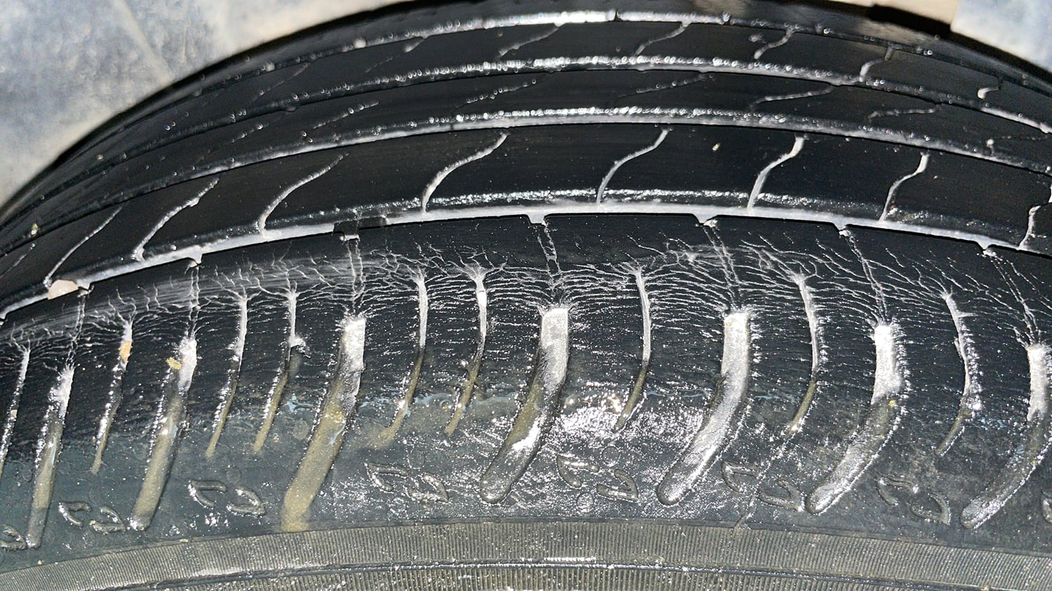 Used 2023 Maruti Suzuki XL6 Zeta MT Petrol Petrol Manual tyres LEFT REAR TYRE TREAD VIEW