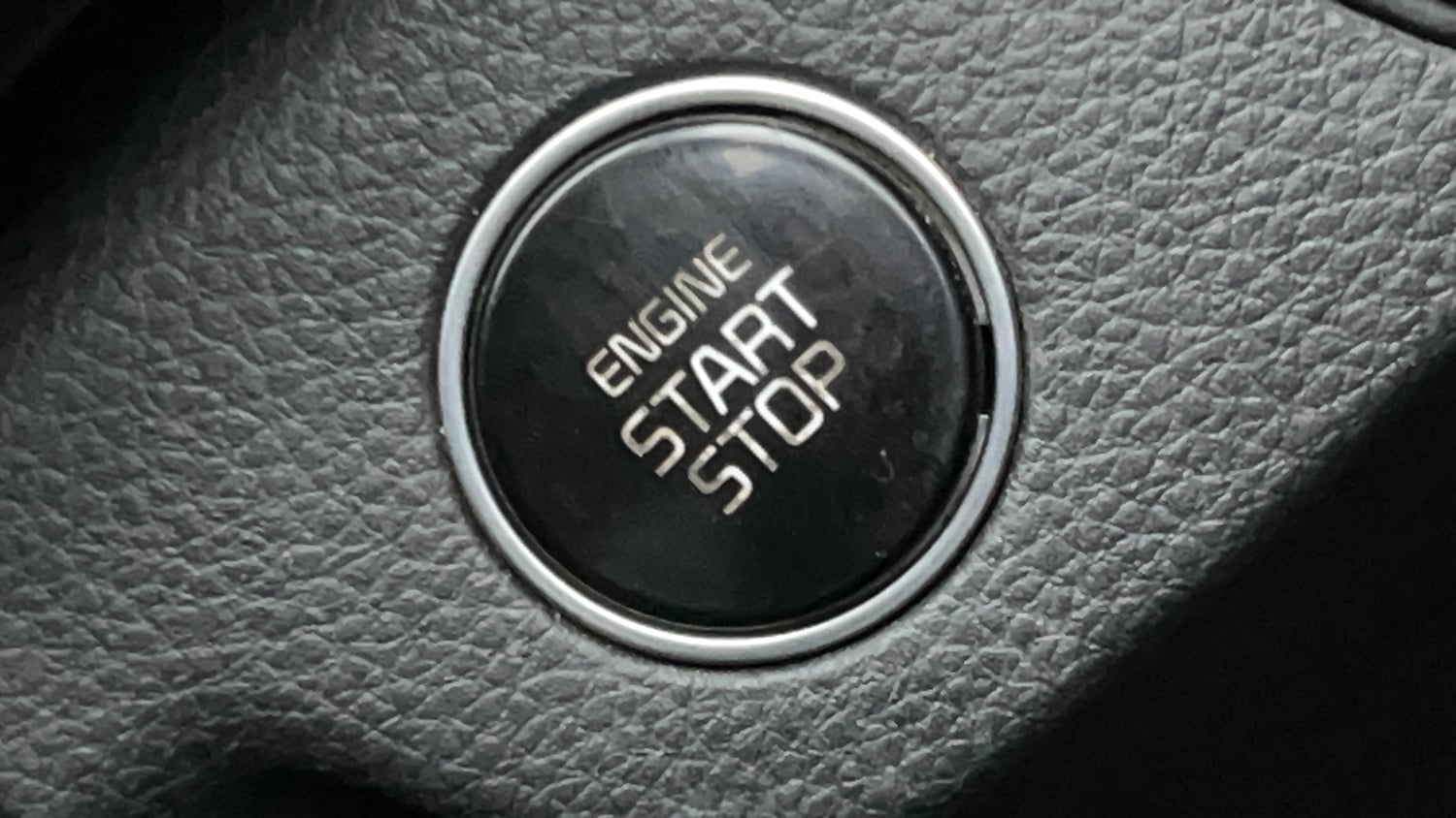 Used 2020 Kia Seltos HTK Plus 1.5 Petrol Manual top_features Keyless start