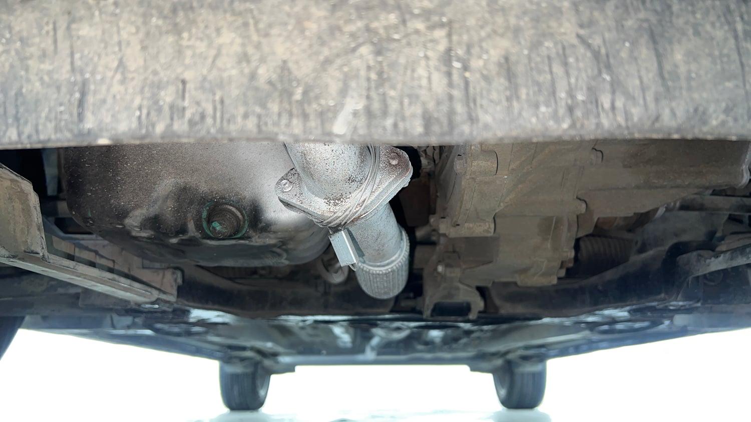 Used 2020 Tata Altroz XZ Petrol Petrol Manual extra FRONT LEFT UNDERBODY VIEW
