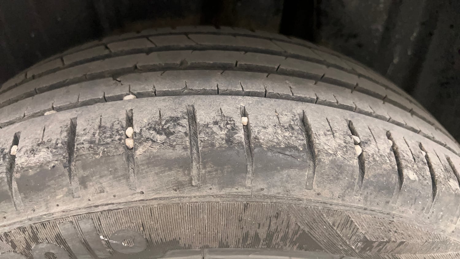 Used 2022 Maruti Suzuki Baleno Alpha MT Petrol Manual tyres LEFT REAR TYRE TREAD VIEW