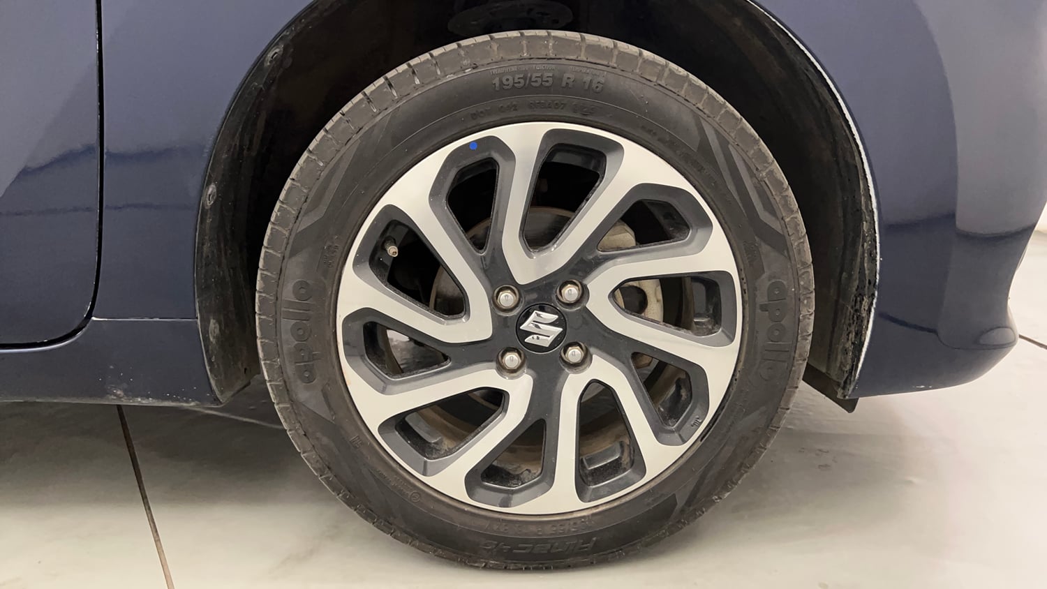 Used 2022 Maruti Suzuki Baleno Alpha MT Petrol Manual tyres RIGHT FRONT TYRE RIM VIEW