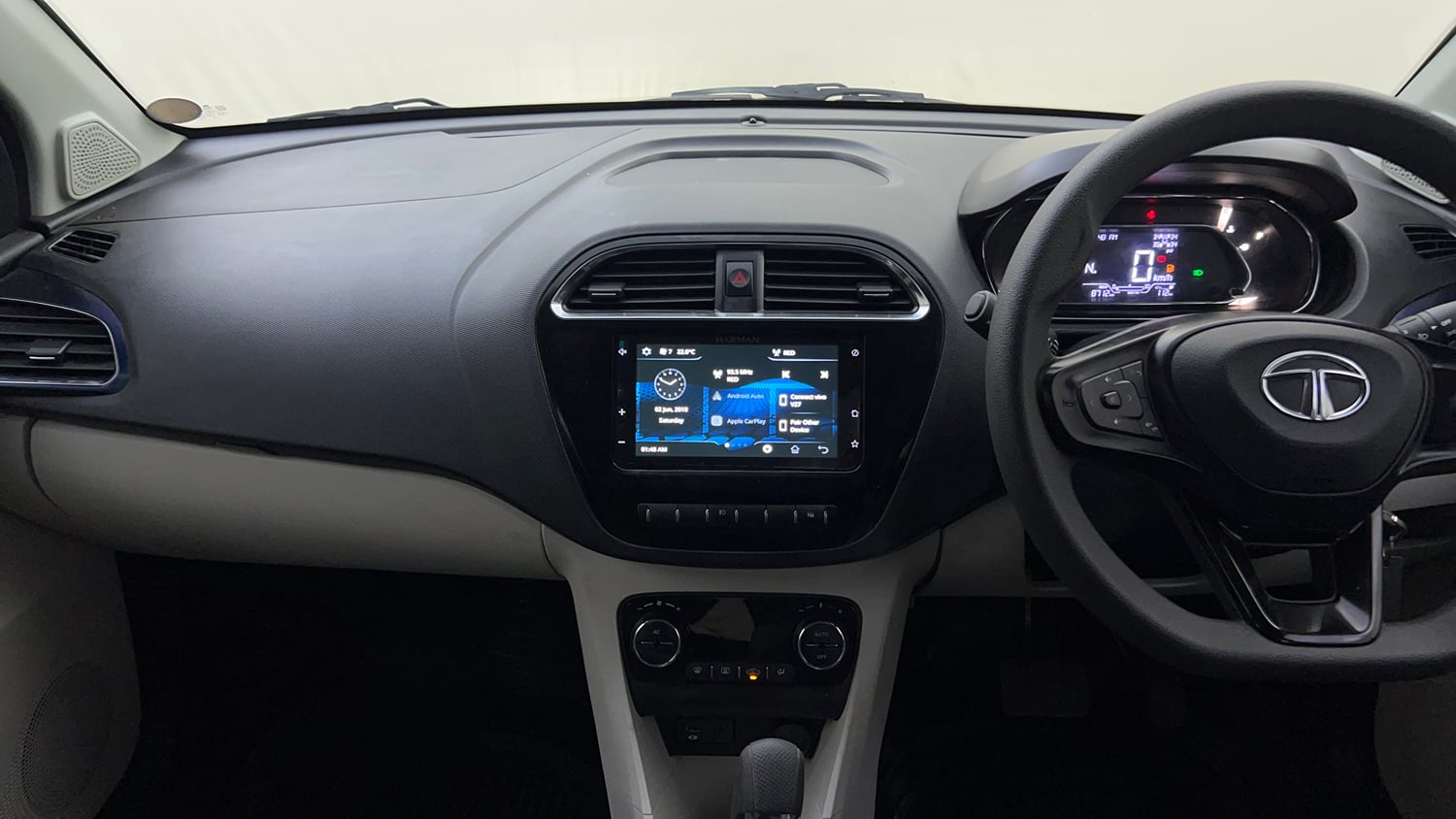 Used 2023 Tata Tiago XZA Plus Petrol Automatic interior MUSIC SYSTEM & AC CONTROL VIEW