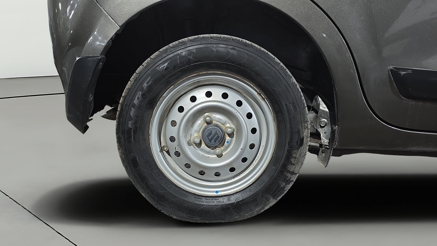 Used 2021 Maruti Suzuki Wagon R LXi 1.0 CNG Cng Manual tyres RIGHT REAR TYRE RIM VIEW