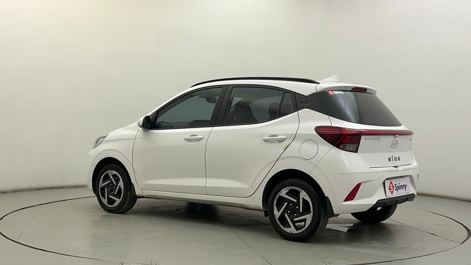 Used 2023 Hyundai Grand i10 Nios Sportz 1.2 Kappa VTVT CNG Cng Manual exterior LEFT REAR CORNER VIEW