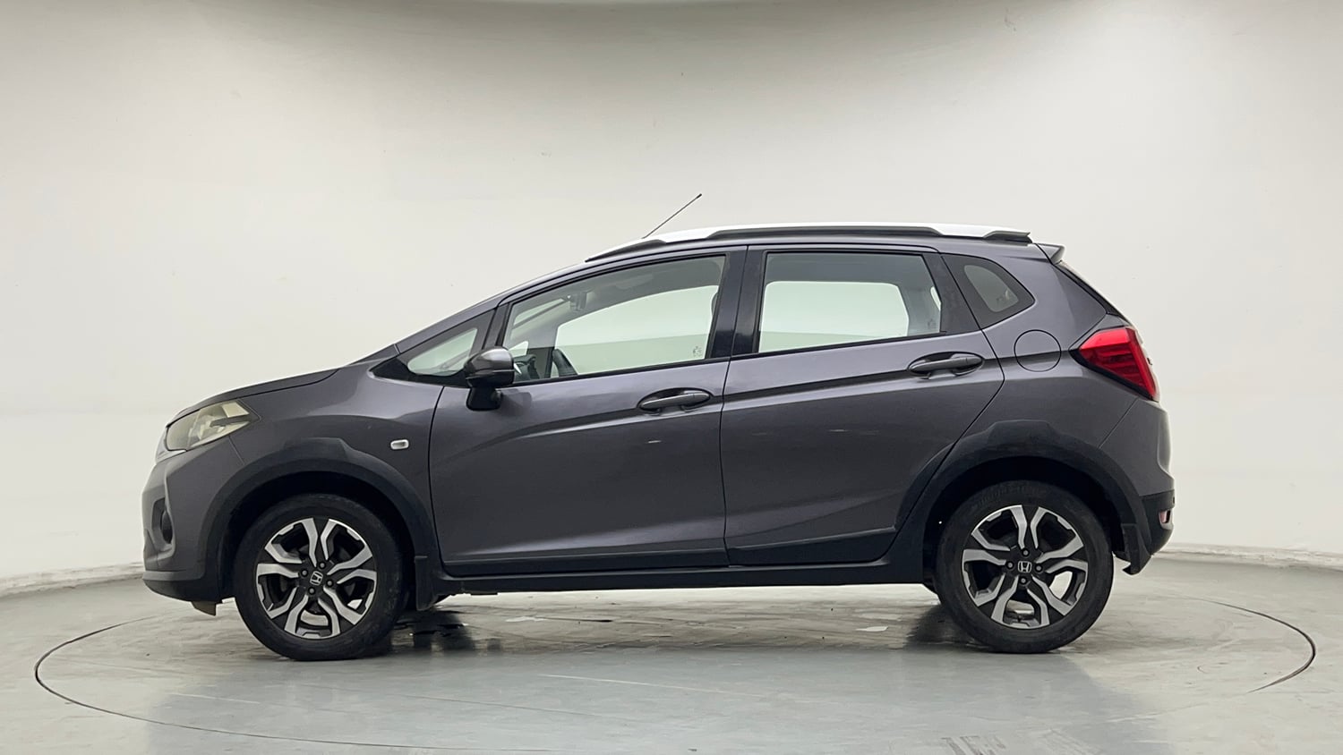 Used 2018 Honda WR-V S MT Petrol Petrol Manual exterior LEFT SIDE VIEW