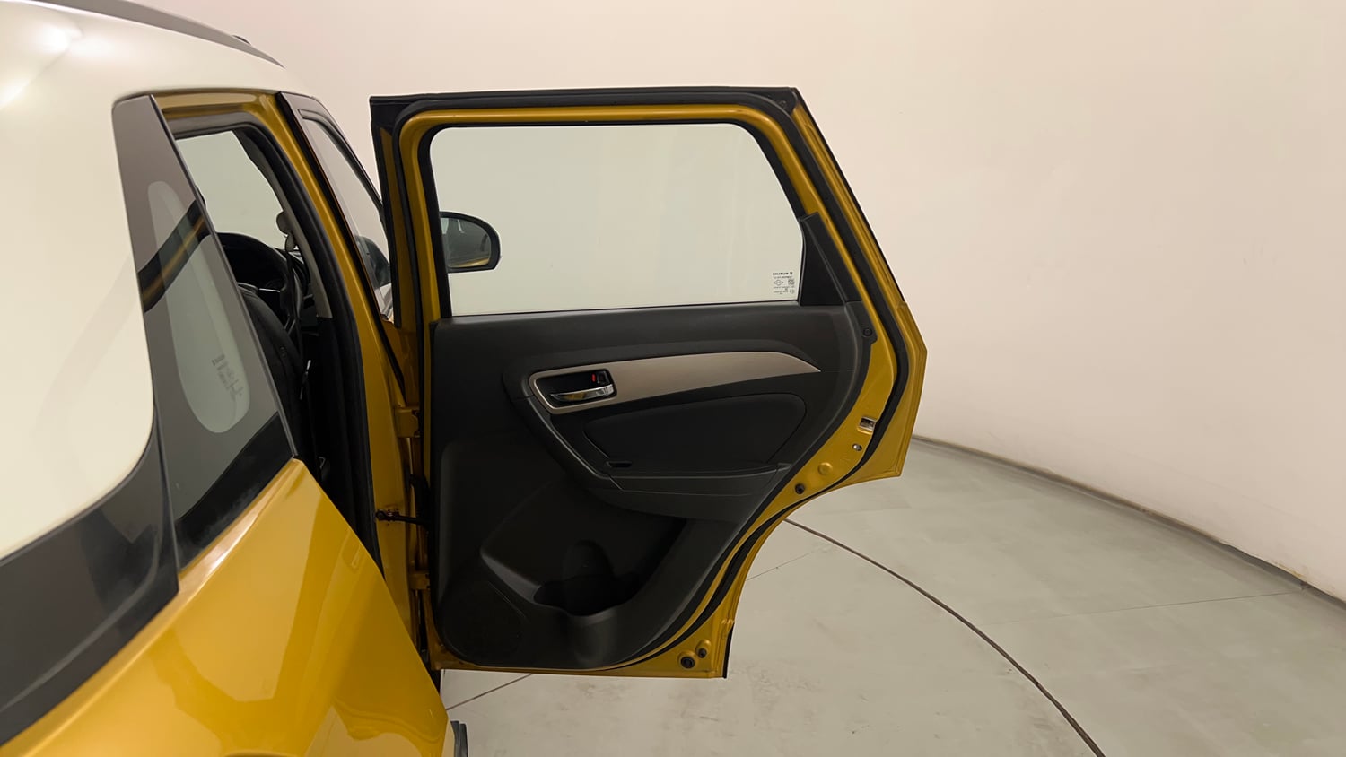 Used 2017 Maruti Suzuki Vitara Brezza [2016-2020] ZDi Diesel Manual interior RIGHT REAR DOOR OPEN VIEW