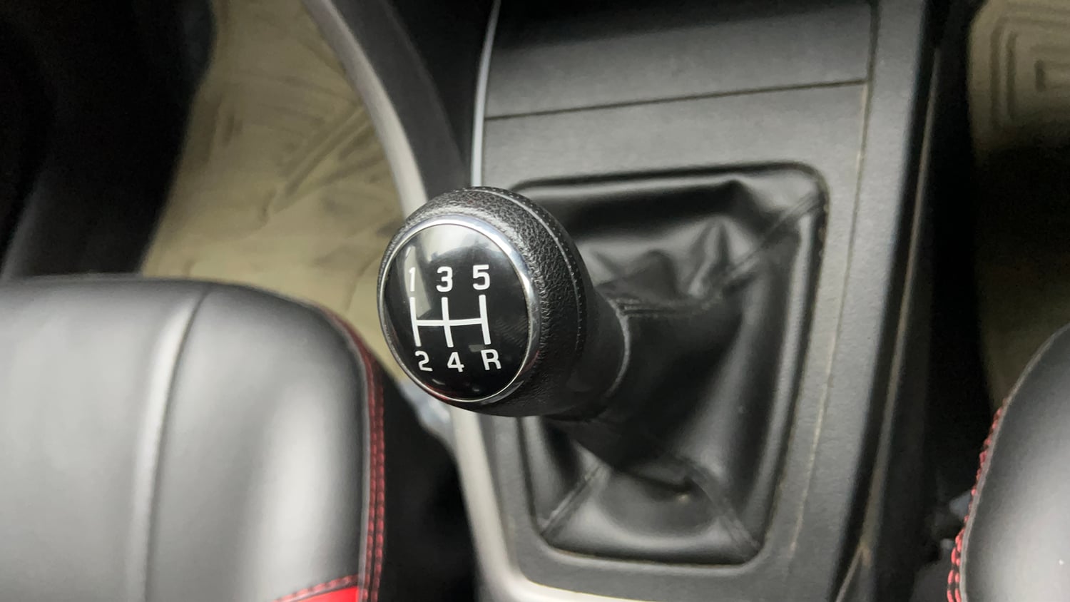 Used 2022 Maruti Suzuki Brezza ZXi Petrol Manual interior GEAR  KNOB VIEW