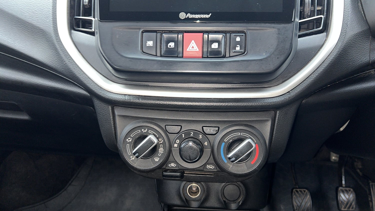 Used 2022 Maruti Suzuki Celerio VXi CNG Cng Manual top_features One touch-down power windows