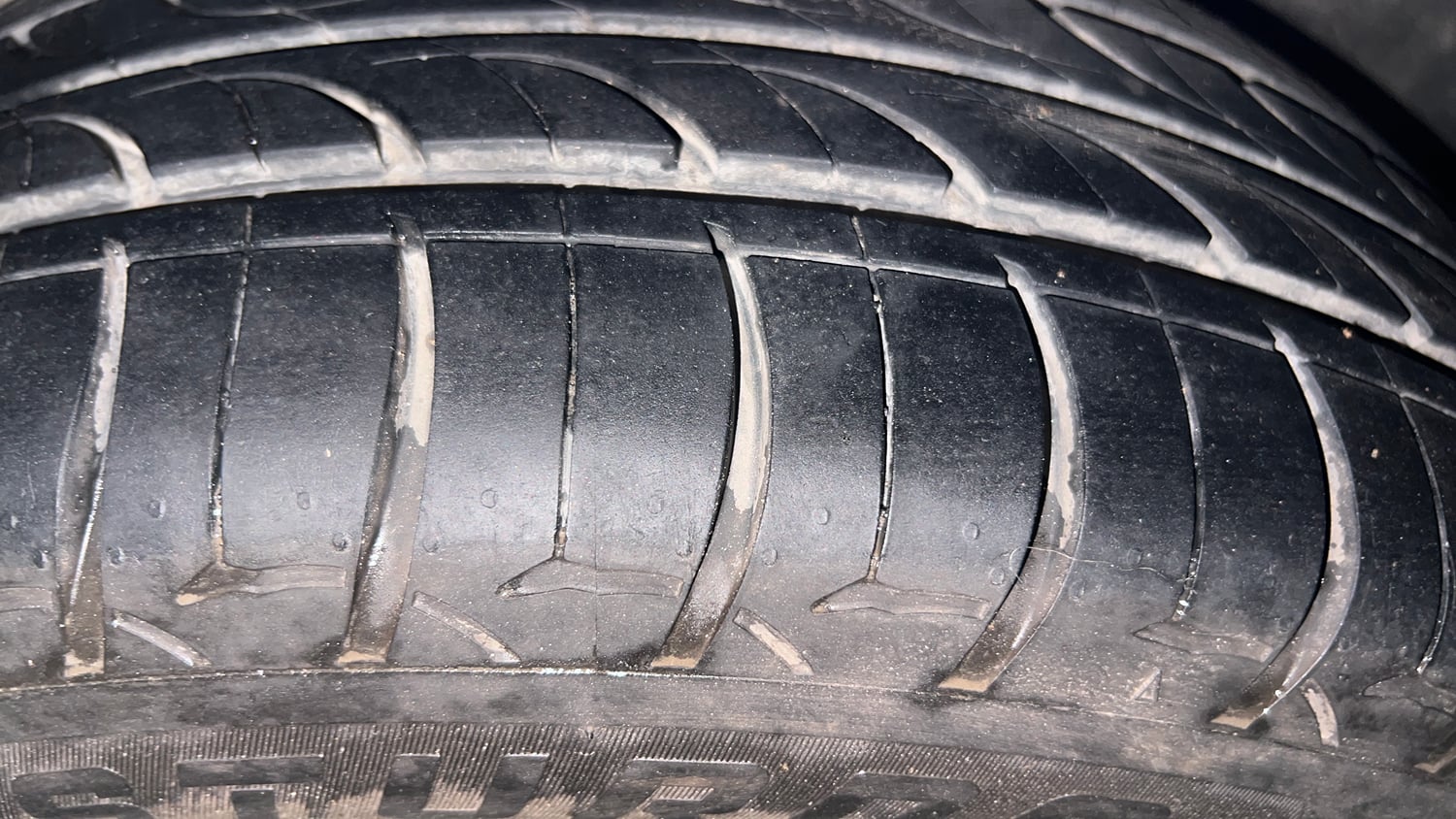 Used 2023 Skoda Slavia Style 1.5L TSI DSG Petrol Automatic tyres LEFT REAR TYRE TREAD VIEW