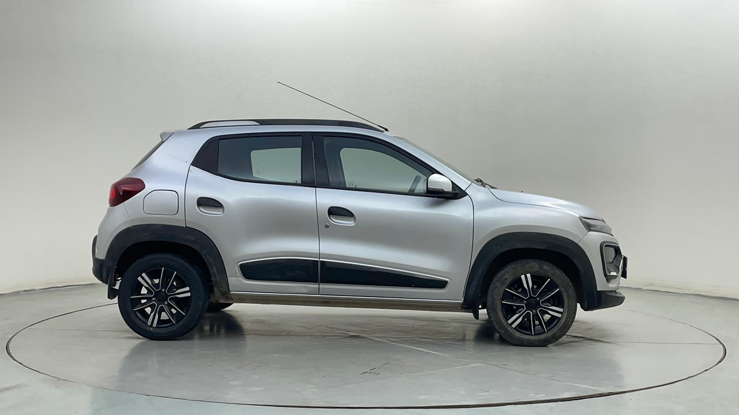 Used 2024 Renault Kwid CLIMBER AMT Petrol Automatic exterior RIGHT SIDE VIEW