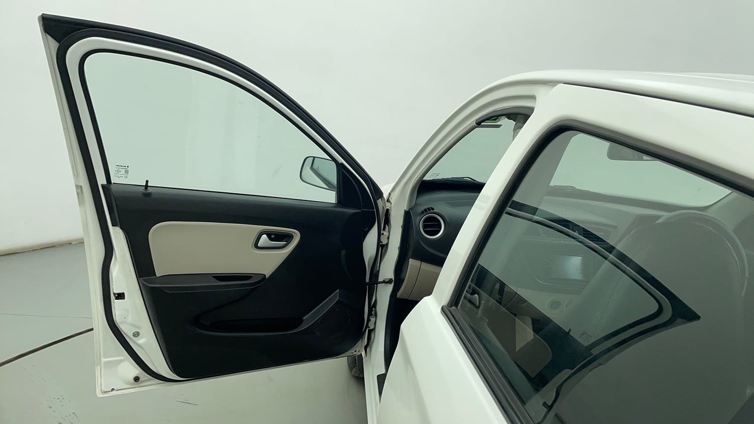 Used 2019 Maruti Suzuki Alto 800 LXi Petrol Manual interior LEFT FRONT DOOR OPEN VIEW