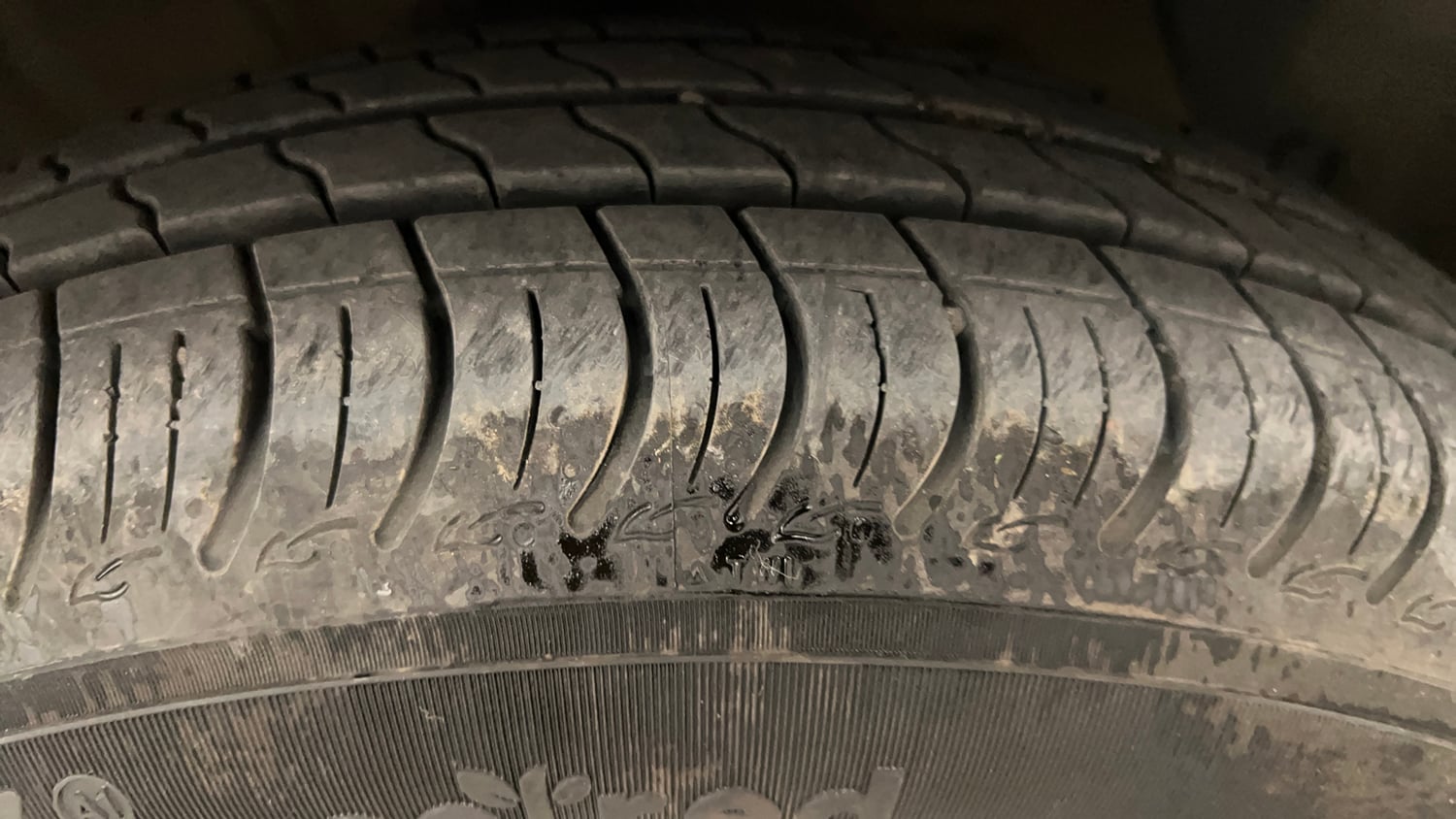 Used 2021 Hyundai Grand i10 Nios Sportz 1.2 Kappa VTVT CNG Cng Manual tyres RIGHT FRONT TYRE TREAD VIEW