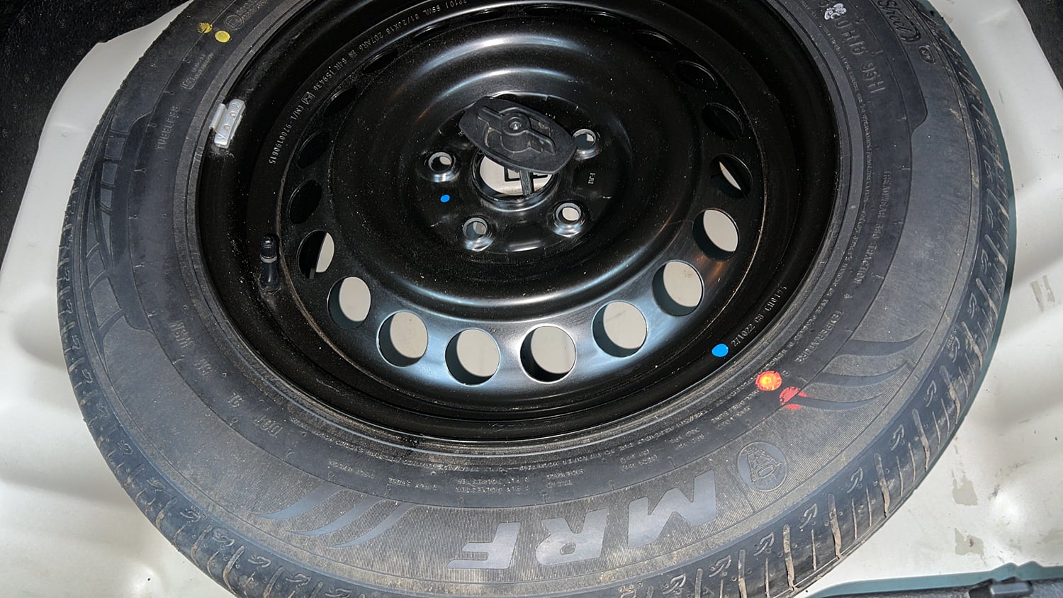 Used 2022 Maruti Suzuki Brezza ZXi Petrol Manual tyres SPARE TYRE VIEW