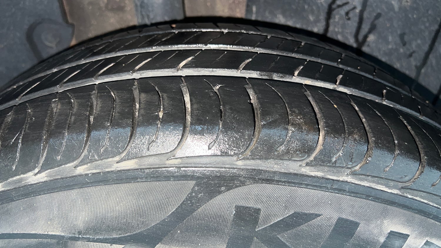 Used 2020 Kia Seltos HTK Plus 1.5 Petrol Manual tyres RIGHT REAR TYRE TREAD VIEW