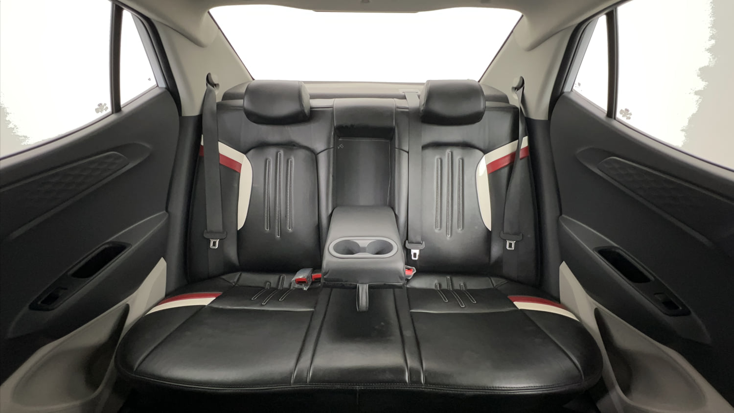 Used 2025 Hyundai Aura SX 1.2 CNG Cng Manual interior REAR SEAT CONDITION VIEW