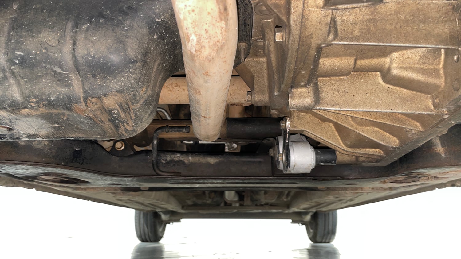 Used 2012 Ford Figo Duratorq Diesel EXI 1.4 Diesel Manual extra FRONT LEFT UNDERBODY VIEW